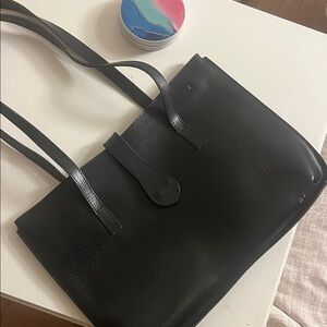 Gen Rigo- Made in Italy- Sleek Black Leather Tote Bag